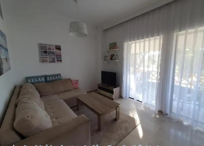 Apartment Dolphin Sea View And First Line